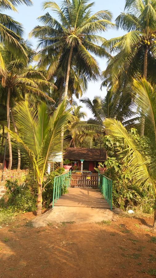 The Yuppi Hippi Hideout Hotel Anjuna Exterior foto